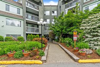 Photo 2: 1 5700 200 Street in Langley: Langley City Condo for sale in "LANGLEY VILLAGE" : MLS®# R2594360