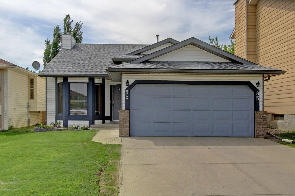 Main Photo: 85 SHAWBROOKE Circle SW in Calgary: Shawnessy House for sale : MLS®# C4119932