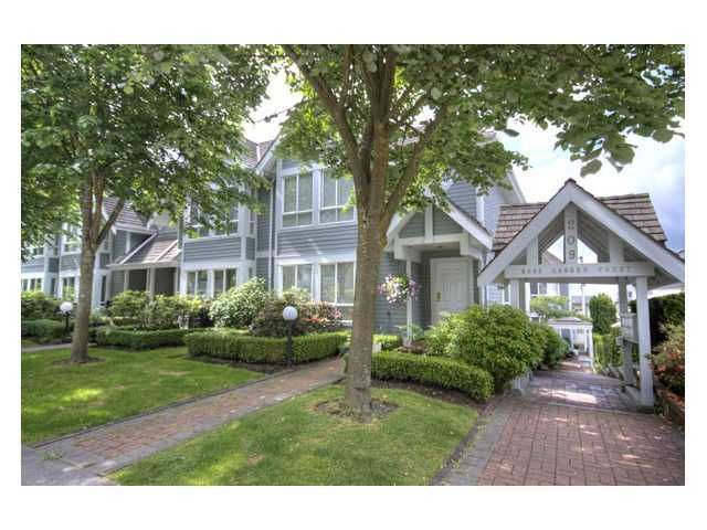 Main Photo: 109 209 E 6TH Street in North Vancouver: Lower Lonsdale Townhouse for sale in "ROSE GARDEN COURT" : MLS®# V882100