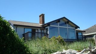 Photo 2: 1713 Admiral Tryon Blvd in Parksville: Beach Home for sale
