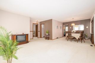 Photo 5: 34 Hood Avenue in Winnipeg: Maples Residential for sale (4H)  : MLS®# 202226895