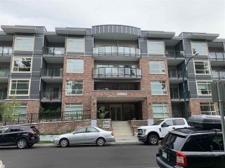 Photo 1: 403 2436 KELLY Avenue in Port Coquitlam: Central Pt Coquitlam Condo for sale in "LUMIERE" : MLS®# R2481447