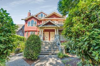 Main Photo: 1877 W 15TH Avenue in Vancouver: Kitsilano Townhouse for sale (Vancouver West)  : MLS®# R2813785