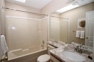 Photo 14: 69 2345 CRANLEY Drive in Surrey: King George Corridor Manufactured Home for sale in "La Mesa" (South Surrey White Rock)  : MLS®# R2153099