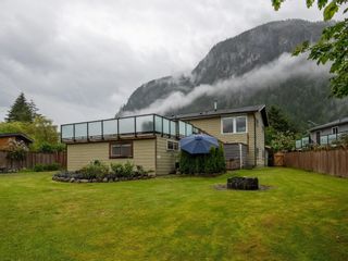 Photo 32: 38157 LOMBARDY Crescent in Squamish: Valleycliffe House for sale : MLS®# R2778607
