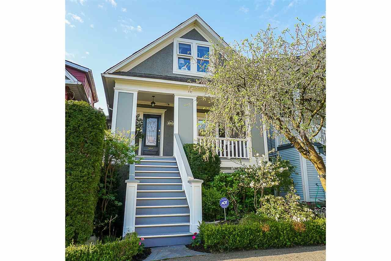 Main Photo: 350 E 26TH Avenue in Vancouver: Main House for sale (Vancouver East)  : MLS®# R2570570