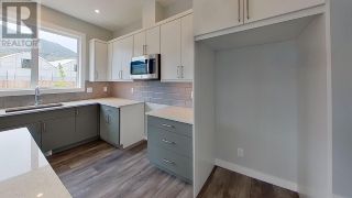 Photo 4: 2 Wood Duck Way in Osoyoos: House for sale : MLS®# 10304430