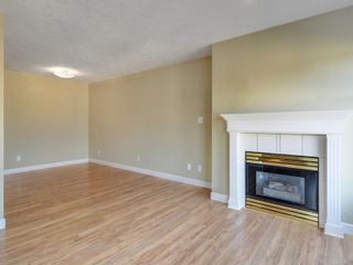 Photo 5: 402 898 Vernon Ave in Saanich: SE Swan Lake Condo for sale (Saanich East)  : MLS®# 920793