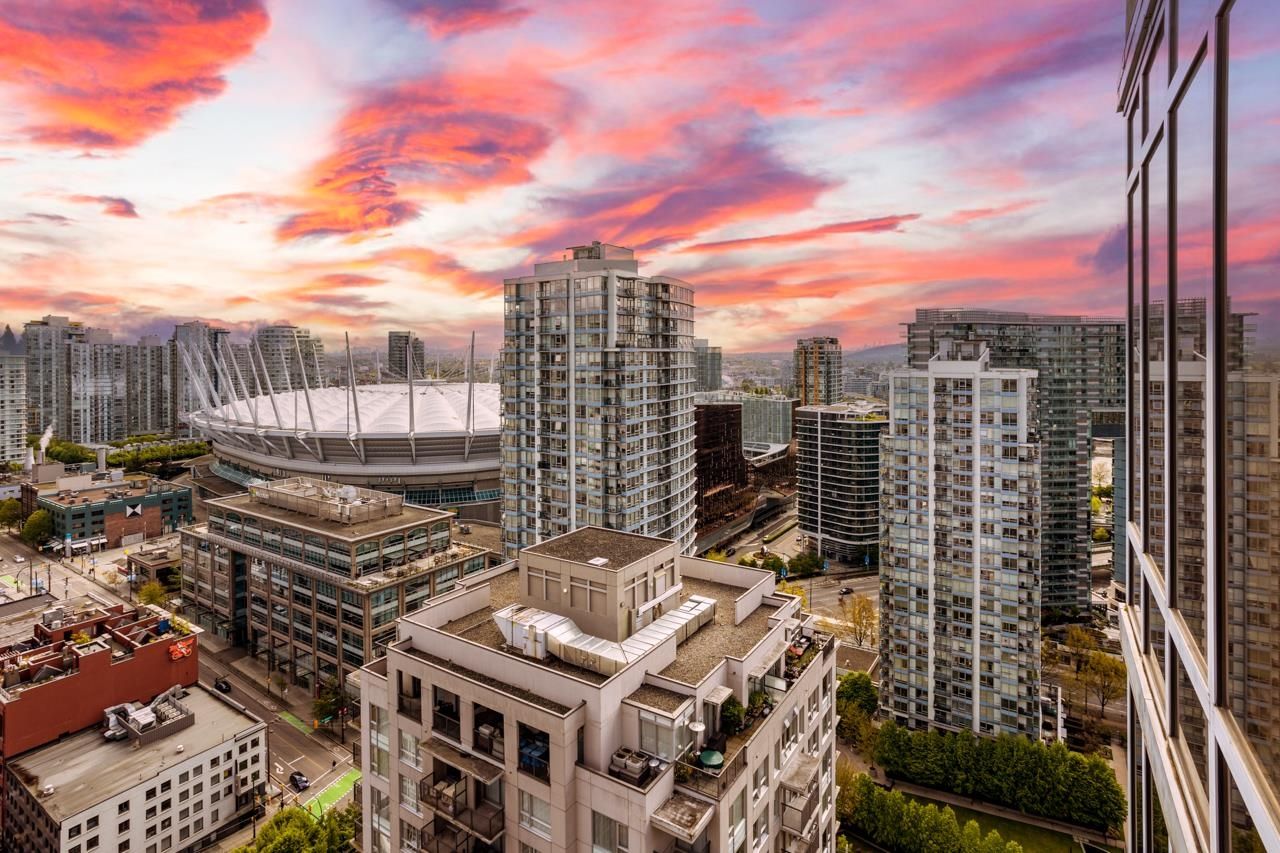 Main Photo: 2701 950 CAMBIE STREET in Vancouver: Yaletown Condo for sale (Vancouver West)  : MLS®# R2735973