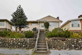 Photo 1: 551 GARFIELD Street in New Westminster: The Heights NW House for sale : MLS®# R2481223