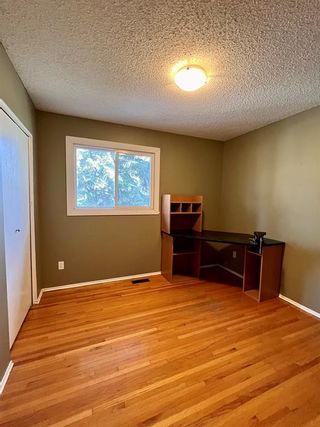 Photo 23: 40 Oakvale Place SW in Calgary: Oakridge Semi Detached (Half Duplex) for sale : MLS®# A2002015