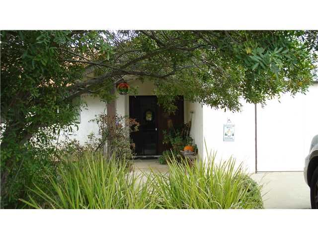Main Photo: SOUTH ESCONDIDO House for sale : 3 bedrooms : 2630 Alexander Drive in Escondido
