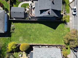 Photo 2: 1041 Summit Ave in Victoria: Vi Mayfair Land for sale : MLS®# 960786