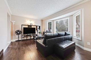 Photo 10: 28 Shawcliffe Bay SW in Calgary: Shawnessy Detached for sale : MLS®# A1220676