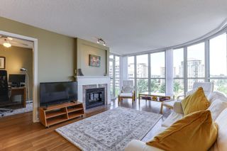 Photo 4: 802 612 SIXTH Street in New Westminster: Uptown NW Condo for sale in "The Woodward" : MLS®# R2596362