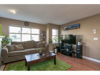 Photo 11: 57 6450 199 Street in Langley: Willoughby Heights Townhouse for sale in "Logan's Landing" : MLS®# R2117164