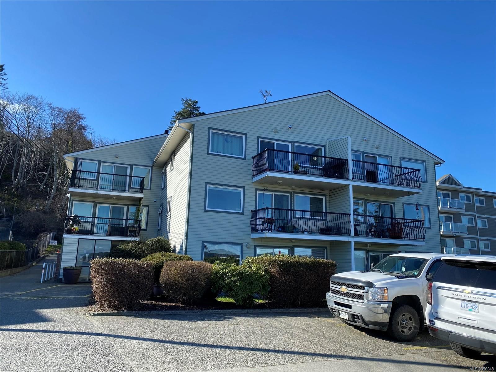 Main Photo: 308 622 S Island Hwy in Campbell River: CR Campbell River Central Condo for sale : MLS®# 896048