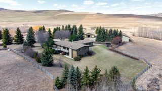 Photo 1: 266105 80 Street W: Rural Foothills County Detached for sale : MLS®# A1213123