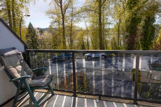 Photo 3: 533 SAN REMO Drive in Port Moody: North Shore Pt Moody House for sale in "San Remo" : MLS®# R2872116