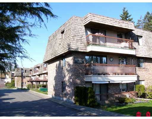 Main Photo: 32175 OLD YALE Road in Abbotsford: Abbotsford West Condo for sale in "FIR VILLA" : MLS®# F2707090