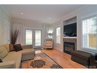 Photo 2: 3919 Blenkinsop Rd in VICTORIA: SE Cedar Hill House for sale (Saanich East)  : MLS®# 701839