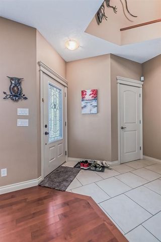 Photo 3: 204 Hawkmere Way: Chestermere Detached for sale : MLS®# A2053906