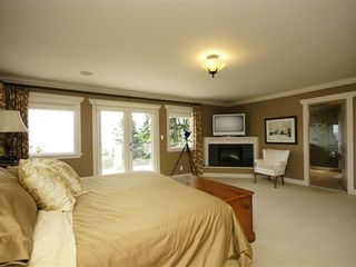 Photo 9: 190 MOUNTAIN Drive in West Vancouver: Home for sale : MLS®# V903436