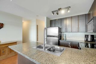 Photo 12: 2201 892 CARNARVAN Street in New Westminster: Downtown NW Condo for sale in "AZURE II" : MLS®# R2879771