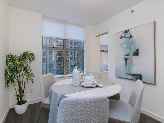 Photo 12: 1007 969 RICHARDS Street in Vancouver: Downtown VW Condo for sale in "Mondrian 2" (Vancouver West)  : MLS®# R2633132