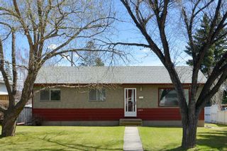Photo 1: 4920 45 Street SW in Calgary: Glamorgan Detached for sale : MLS®# A1216543