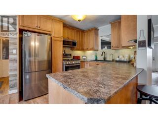 Photo 22: 2100 27 Crescent East Hill: Okanagan Shuswap Real Estate Listing: MLS®# 10302971