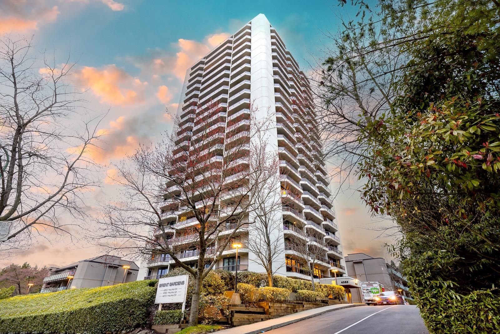 Main Photo: 1208 4353 HALIFAX Street in Burnaby: Brentwood Park Condo for sale (Burnaby North)  : MLS®# R2667438