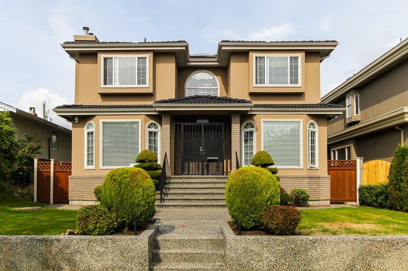 Main Photo: 711 West 61 Avenue in Vancouver: Marpole House for sale (Vancouver West)  : MLS®# r2000476