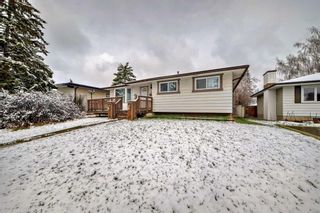 Main Photo: 4 Haultain Place SW in Calgary: Haysboro Detached for sale : MLS®# A2124730