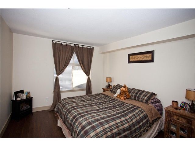 Photo 6: Photos: # 320 12238 224TH ST in Maple Ridge: East Central Condo for sale : MLS®# V1099348