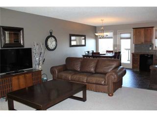 Photo 3: 1016 HIGHLAND GREEN Drive NW: High River Residential Detached Single Family for sale : MLS®# C3634679