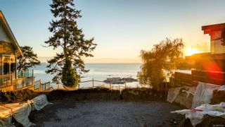 Photo 3: 1933 Crescent Rd in Oak Bay: OB Gonzales Land for sale : MLS®# 919367