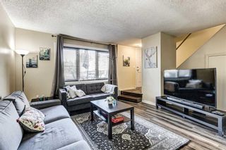 Photo 3: 152 3809 45 Street SW in Calgary: Glenbrook Row/Townhouse for sale : MLS®# A2125368