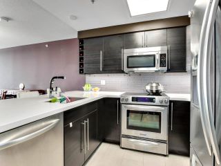 Photo 11: 2203 388 DRAKE Street in Vancouver: Yaletown Condo for sale (Vancouver West)  : MLS®# R2785901