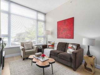 Photo 2: 288 E 11TH Avenue in Vancouver: Mount Pleasant VE Townhouse for sale in "THE SOPHIA" (Vancouver East)  : MLS®# R2169007