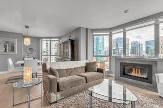 Photo 5: 2205 867 HAMILTON Street in Vancouver: Yaletown Condo for sale in "Jardine's Lookout" (Vancouver West)  : MLS®# R2669800