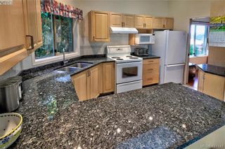 Photo 10: 1 4341 Crownwood Lane in VICTORIA: SE Broadmead Row/Townhouse for sale (Saanich East)  : MLS®# 833554