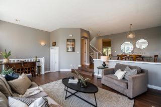 Photo 4: 2 2979 PANORAMA Drive in Coquitlam: Westwood Plateau Townhouse for sale in "DEERCREST ESTATES" : MLS®# R2764320