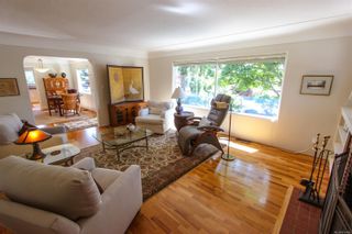 Photo 25: 890 Dellwood Rd in Esquimalt: Es Kinsmen Park House for sale : MLS®# 910482