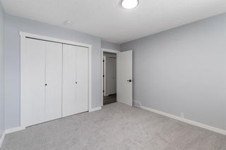 Photo 13: 7036 61 Avenue NW in Calgary: Silver Springs Detached for sale : MLS®# A1199043