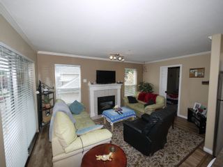 Photo 8: 205 33502 GEORGE FERGUSON Way in Abbotsford: Central Abbotsford Condo for sale in "Carina Court" : MLS®# R2698672