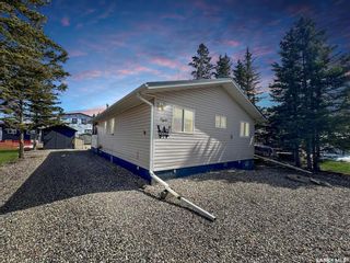 Photo 1: 8 White Birch Crescent in Candle Lake: Residential for sale : MLS®# SK927311