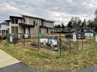 Photo 1: 605 E 22ND Street in North Vancouver: Boulevard Land for sale : MLS®# R2754815