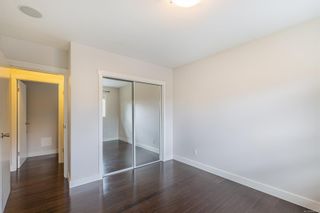 Photo 11: 2676 Capital Hts in Victoria: Vi Oaklands Half Duplex for sale : MLS®# 904187