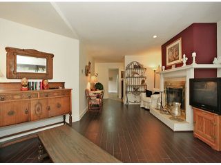 Photo 10: 102 13864 102ND Avenue in Surrey: Whalley Townhouse for sale in "GLENDALE VILLAGE" (North Surrey)  : MLS®# F1408721